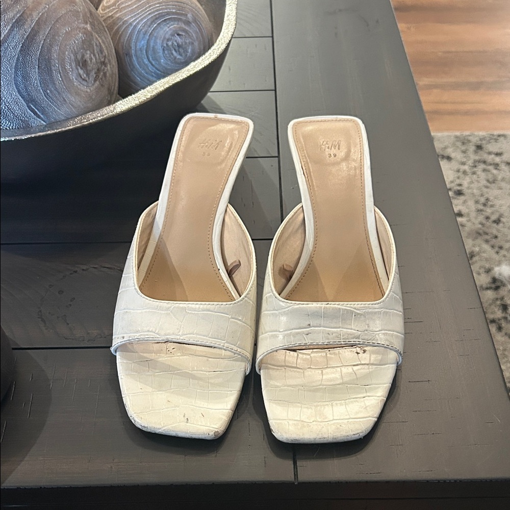 H&M Cream Croc-Embossed Mules